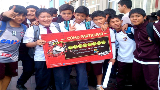 LA ZONA Y MALTIN POWER SIGUEN VISITANDIO CO0LEGIOD
