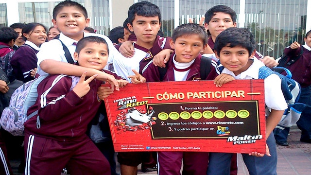 LA ZONA Y MALTIN POWER SIGUEN VISITANDIO CO0LEGIOD