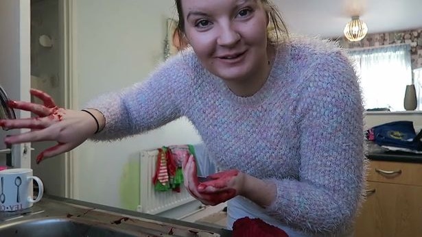 YouTube: Hace broma a su novio y el resultado es totalmente inesperado