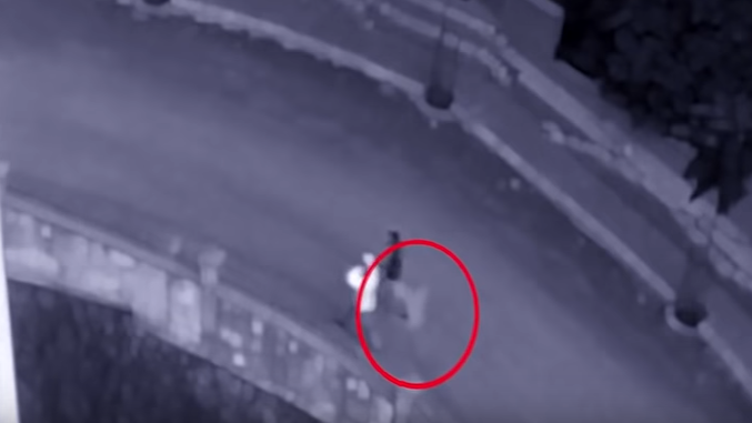 YouTube: Pareja fue seguida por un supuesto fantasma