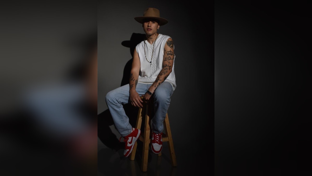 Aléc Roman lanza nuevo éxito “Pareces loca” con gregory & j louis