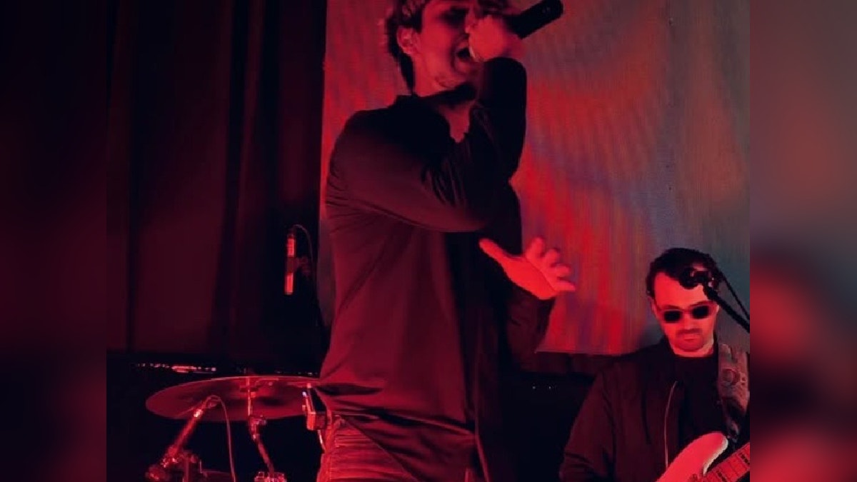 “Drinking for the Pain” es el primer sencillo del productor y compositor colombiano ALEO