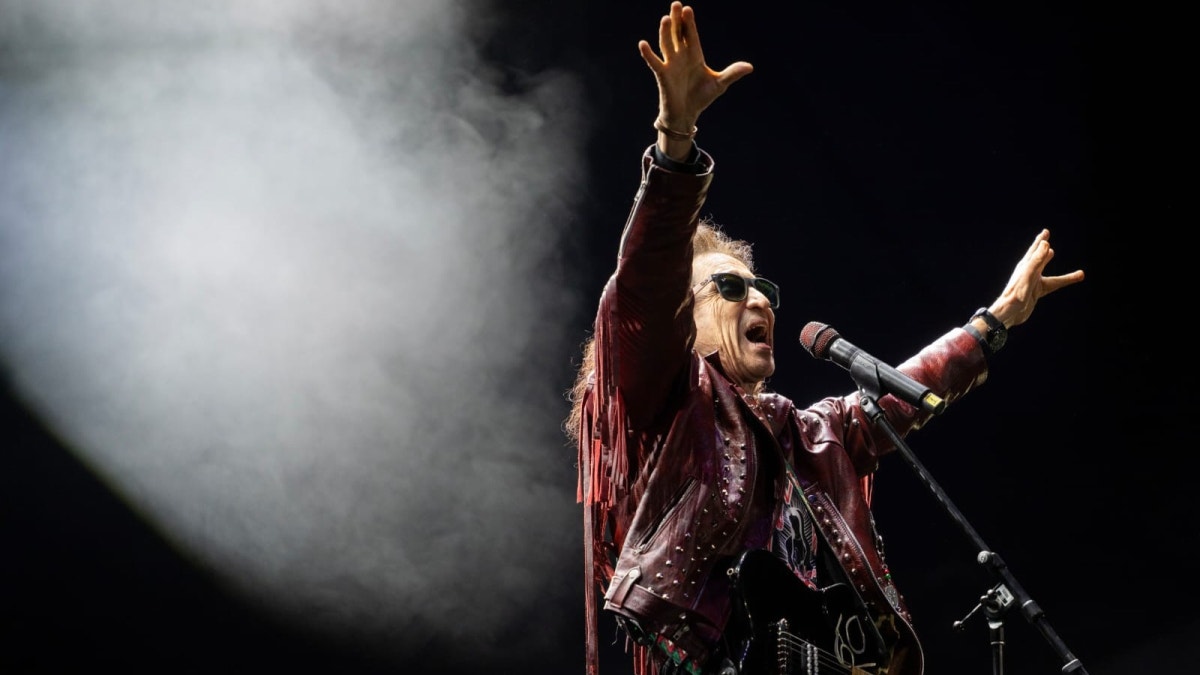 Alex Lora y EL TRI de MÉXICO lanzan en YouTube el concierto “Todo sea por el Rockanrol”