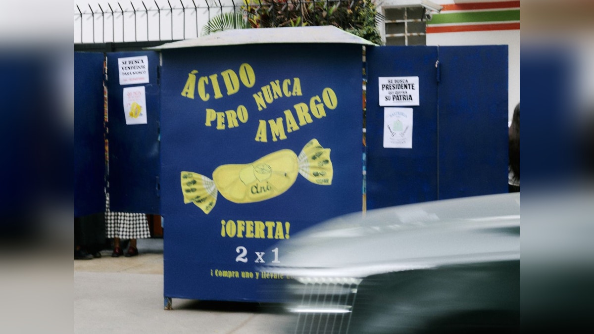 D.N.I. convierte un kiosko de Miraflores en el centro de atención