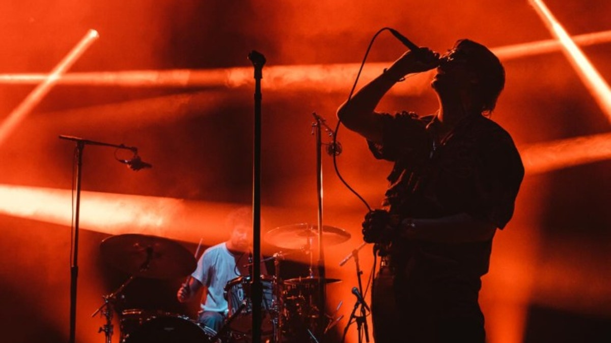 The Strokes será lanzado su nuevo disco “Reality Awaits”