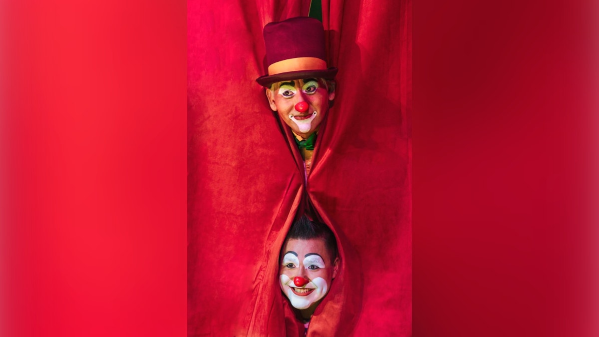 La Tarumba presenta su nuevo espectáculo "Airosa" , su nueva temporada de circo