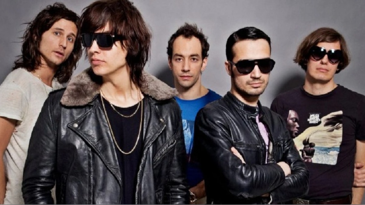 Fans peruanos en expectativa por posible concierto de The Strokes en Lima