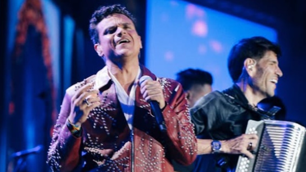 Silvestre Dangond vuelve a Costa 21 y Lima ya vive la emoción de su regreso