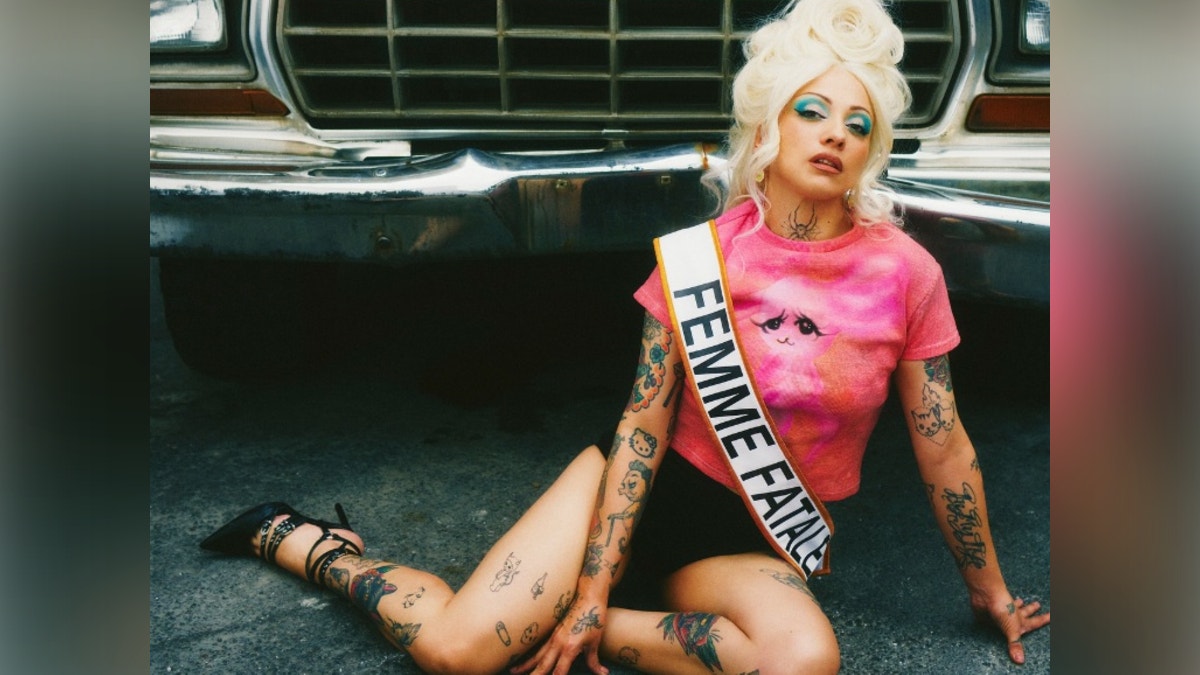 Mon Laferte estrenó el álbum “Femme Fatale Vol. 2”