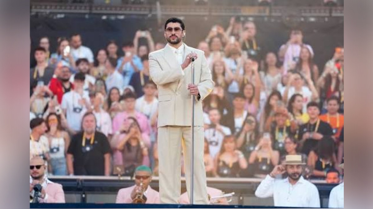 Bad Bunny alcanza un nuevo récord con su gira 'Debí Tirar Más Fotos World Tour'