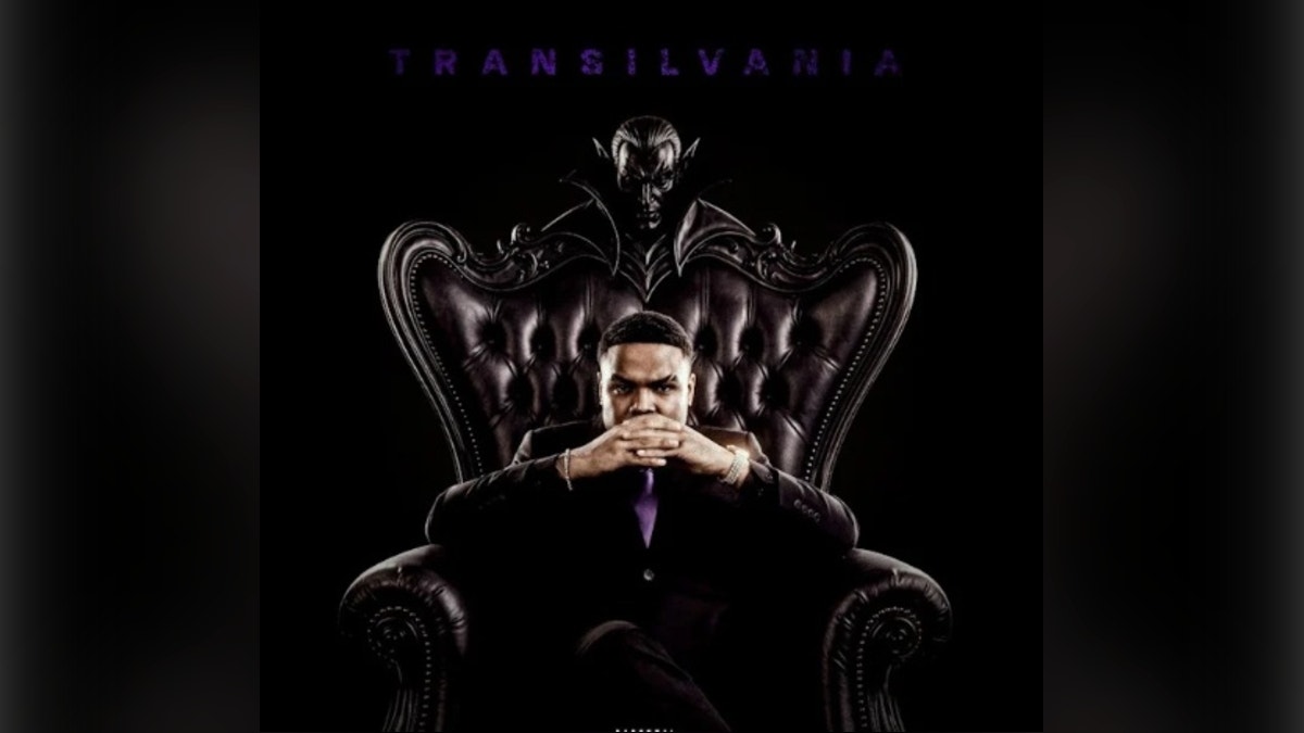 MR Plata lanza un EP llamado TRANSILVANIA que marca una nueva etapa en su carrera